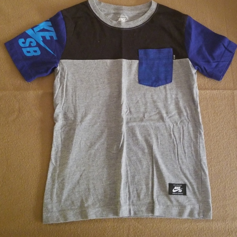 Nike Tee